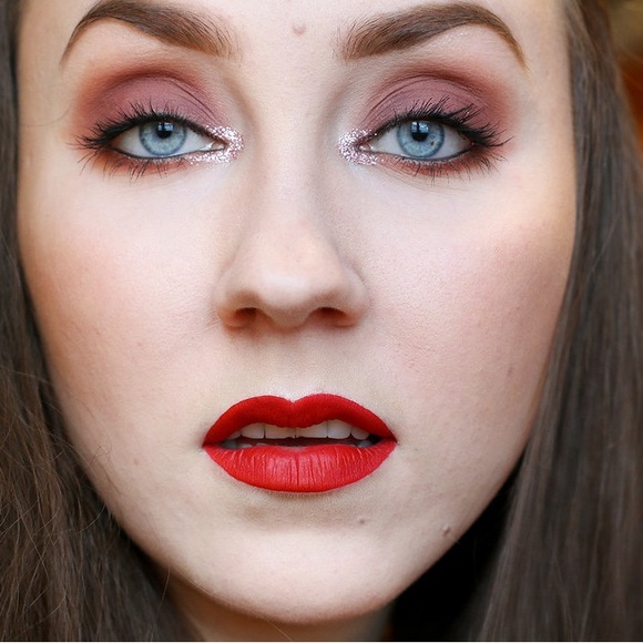 😍 Redrum Velour Liquid Lipstick by Jeffree Star! 😍 - Picture 3 of 6